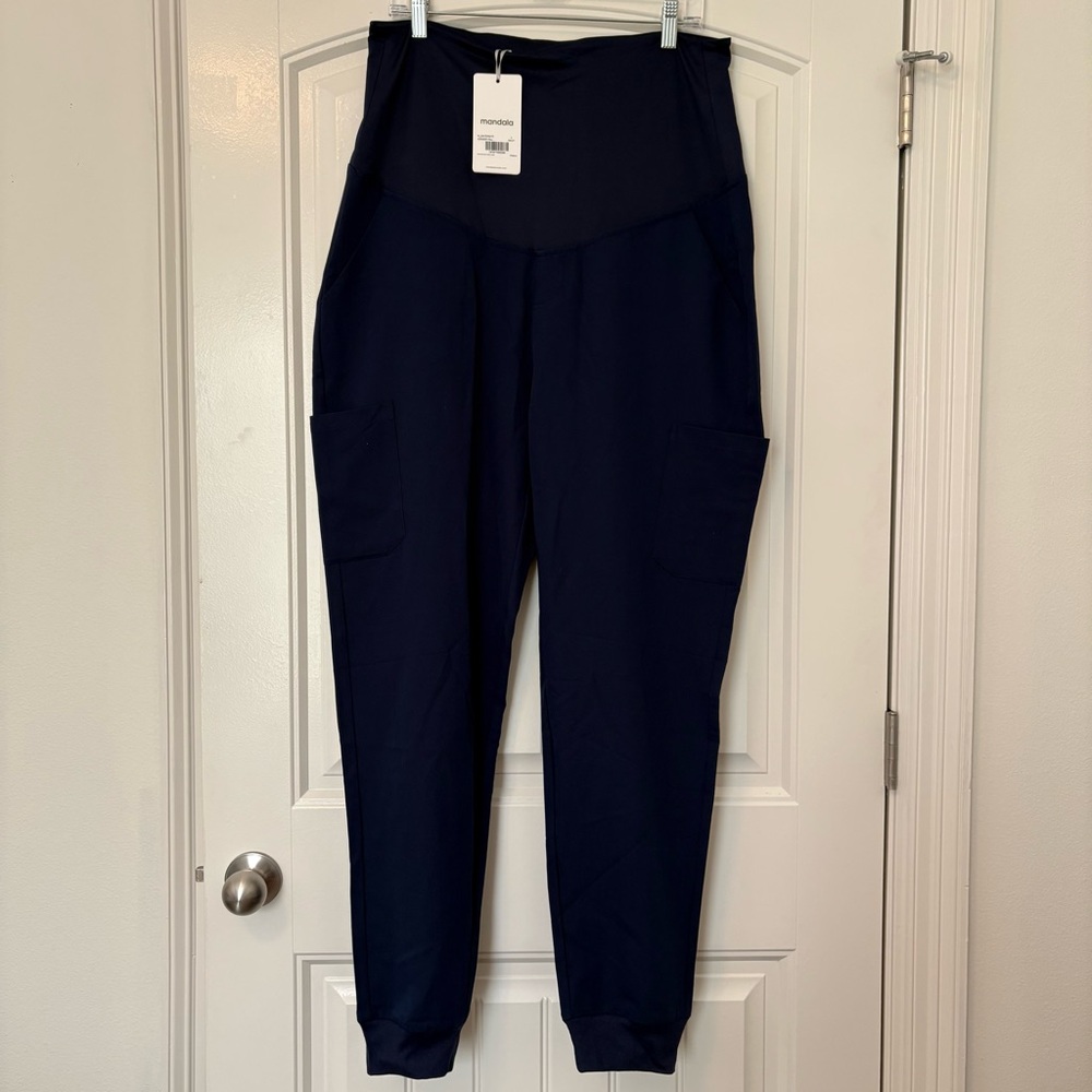 NWT Mandala Maternity Jogger Scrub Pants Women’s Size Large Tall Navy Blue